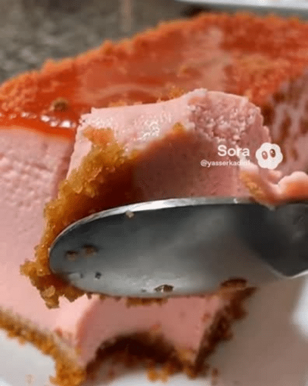 Strawberry_Mousse_Cake