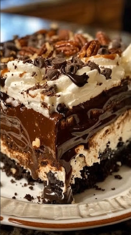 Turtle Chocolate Lasagna: A Decadent No-Bake Dessert